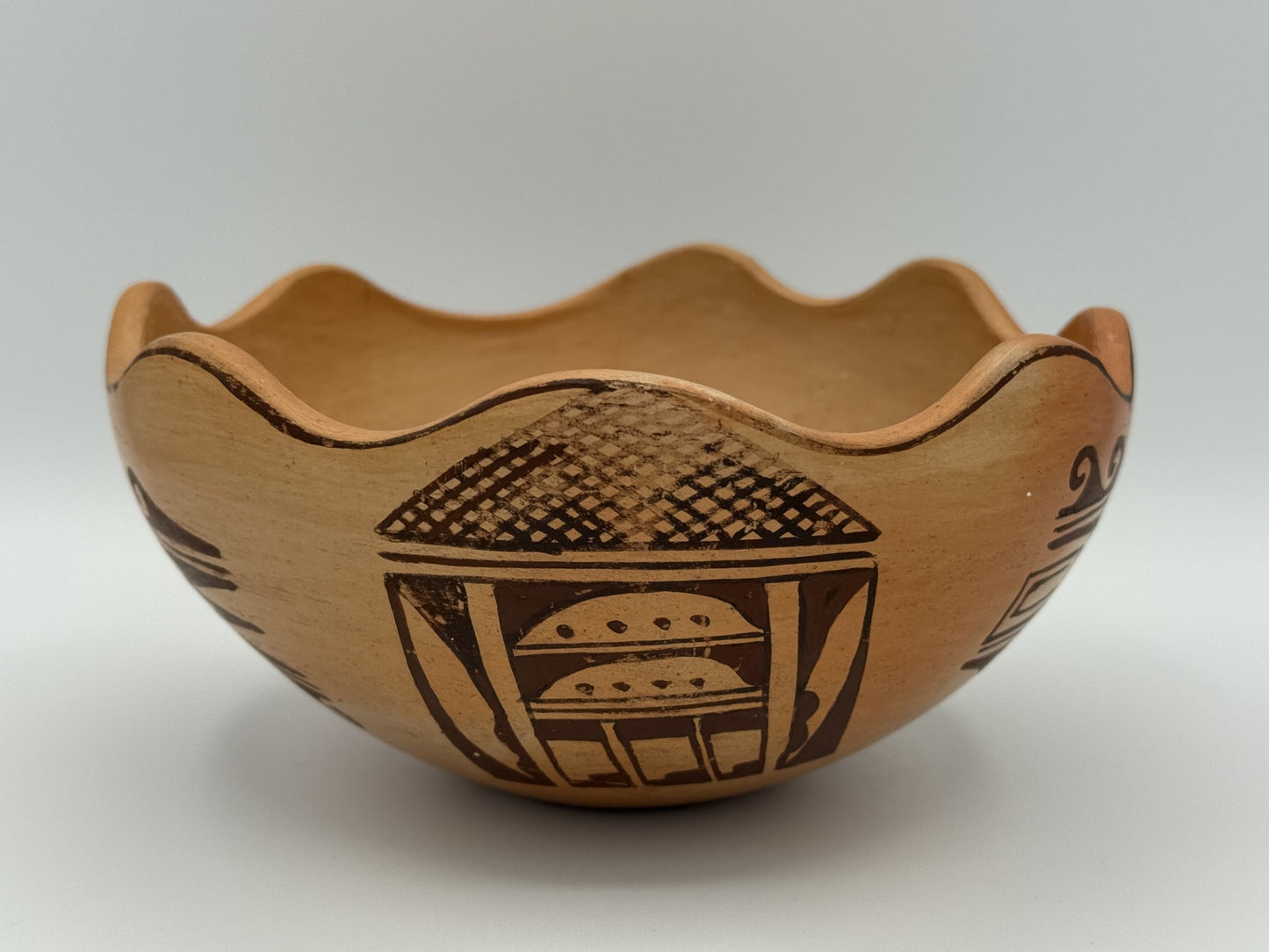 1980s HOPI hand formed ceramics with rare wavy trim design